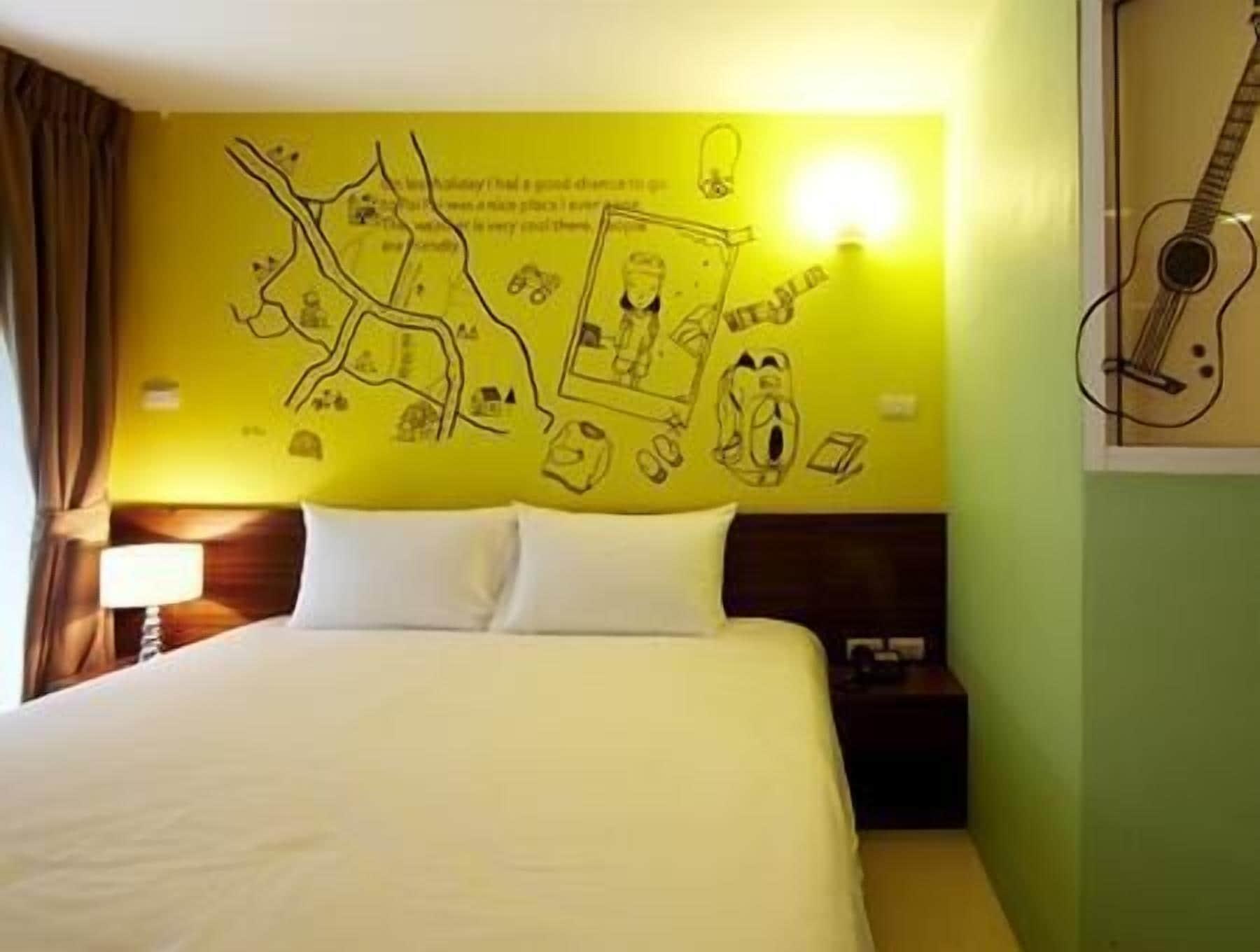 Loft 77 Hotel Bangkok Luaran gambar