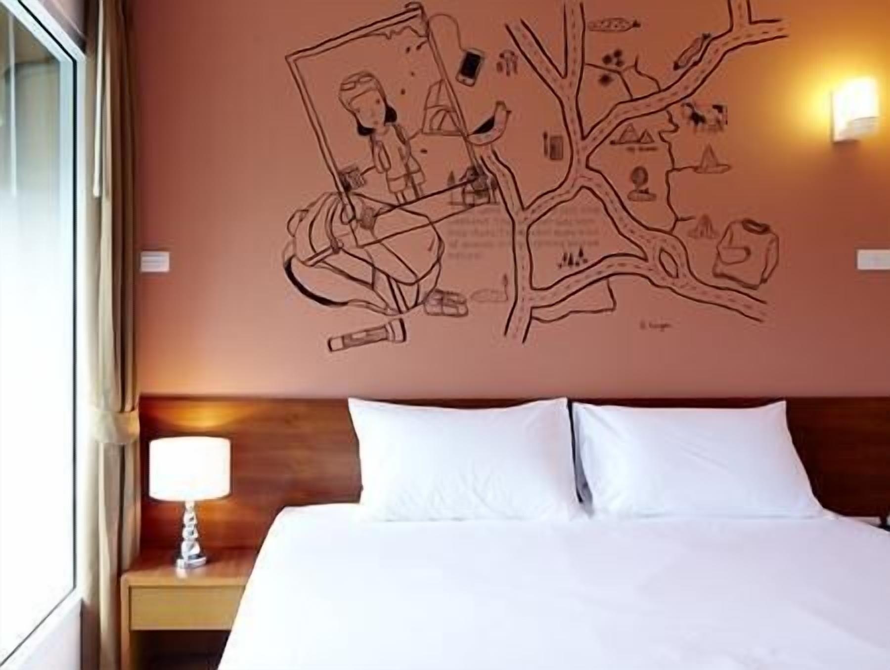 Loft 77 Hotel Bangkok Luaran gambar